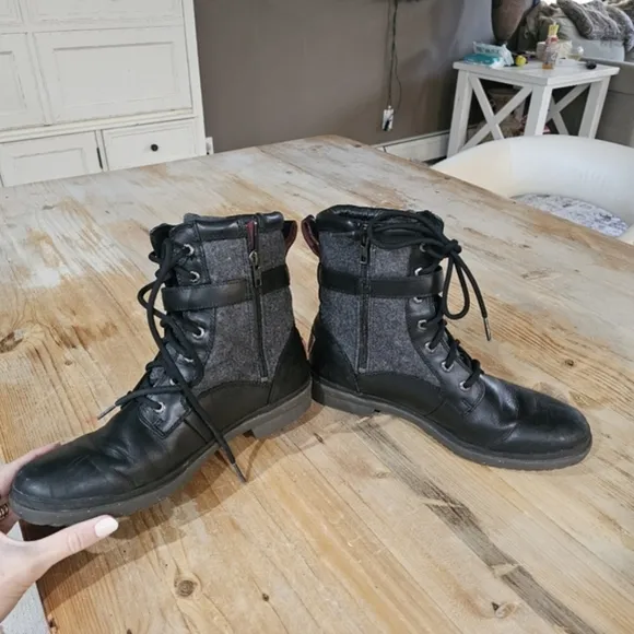 UGG Kesey Boots