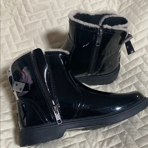 UGG Kids Black Boots with Star Bow