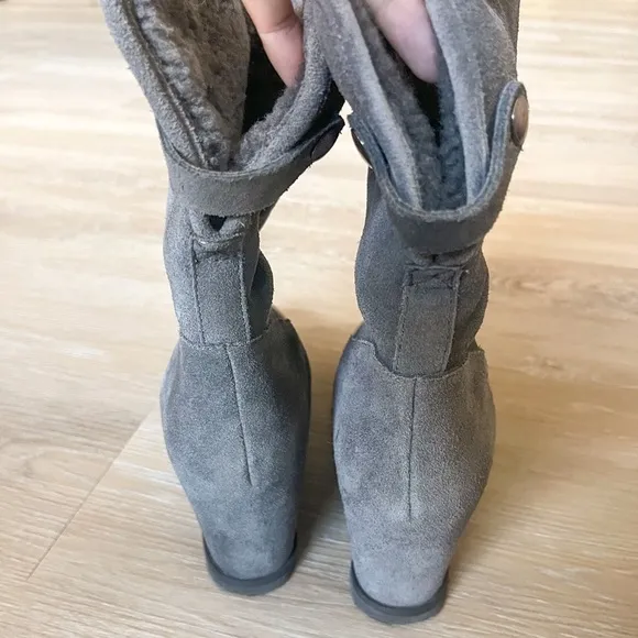 UGG Kyra Gray Suede Boot, Size 10