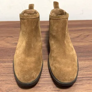 Ugg McClaire Chestnut Suede Ankle Boots. Size 9.