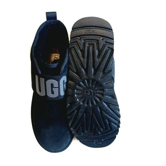 UGG Neumel II Graphic Spell Out Ankle Chukka Boots Mens Size 9 Black 1119392