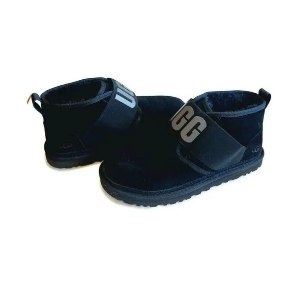 UGG Neumel II Graphic Spell Out Ankle Chukka Boots Mens Size 9 Black 1119392