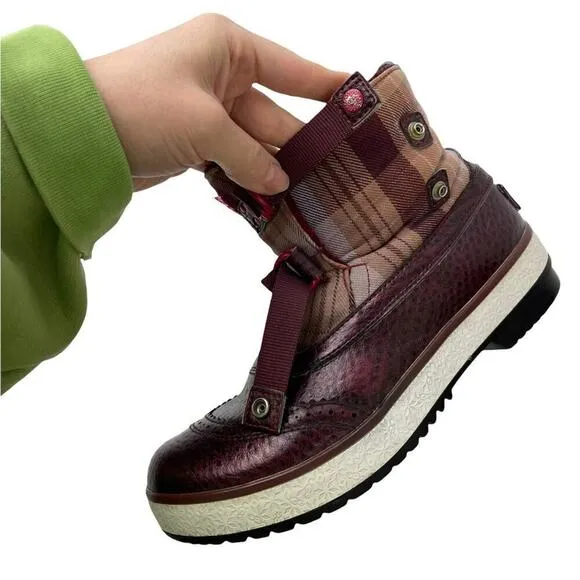 UGG Plaid Marrais Double Buckle Waterproof Lined Leather Upper Boots Womens 7