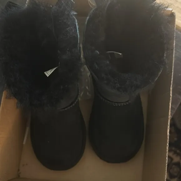 Ugg toddler black boots water resistant