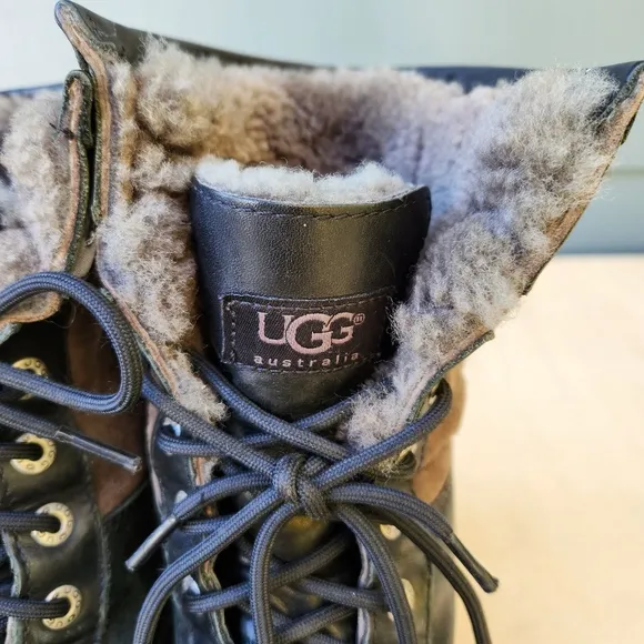 UGG Women's Adirondack Waterproof Black / Gray Winter Boots - Size 7