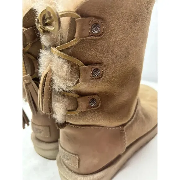 UGG women’s Kristabelle boots size 8 sheepskin lining &amp; corset lacing Australia