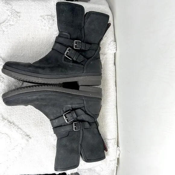 Ugg Women's Simmens Rain Boot size 9.5