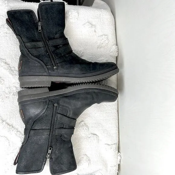 Ugg Women's Simmens Rain Boot size 9.5
