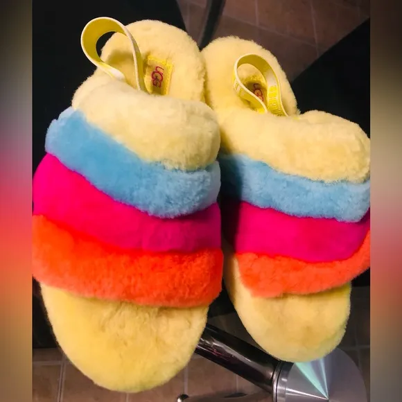 UGG Youth Girls Fluff Yeah Neon Rainbow Slipper Sandals. Size 5