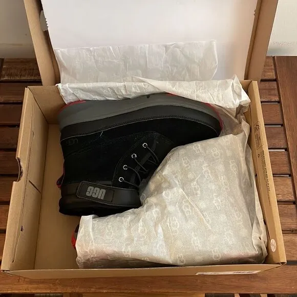 UGG Arren Weather Kid’s Boots Black Kid Size 5Y