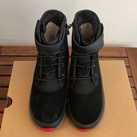 UGG Arren Weather Kid’s Boots Black Kid Size 5Y
