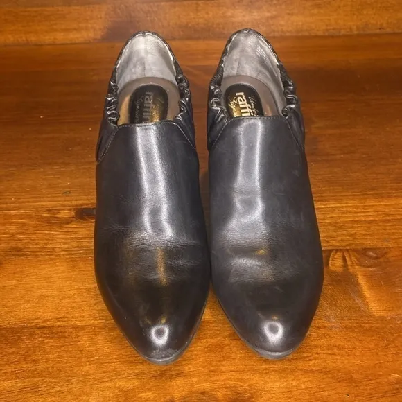 Umberto Raffini signature black Leather platform ankle boots Eu 39 US 8.5
