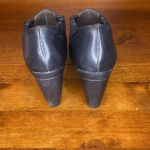 Umberto Raffini signature black Leather platform ankle boots Eu 39 US 8.5
