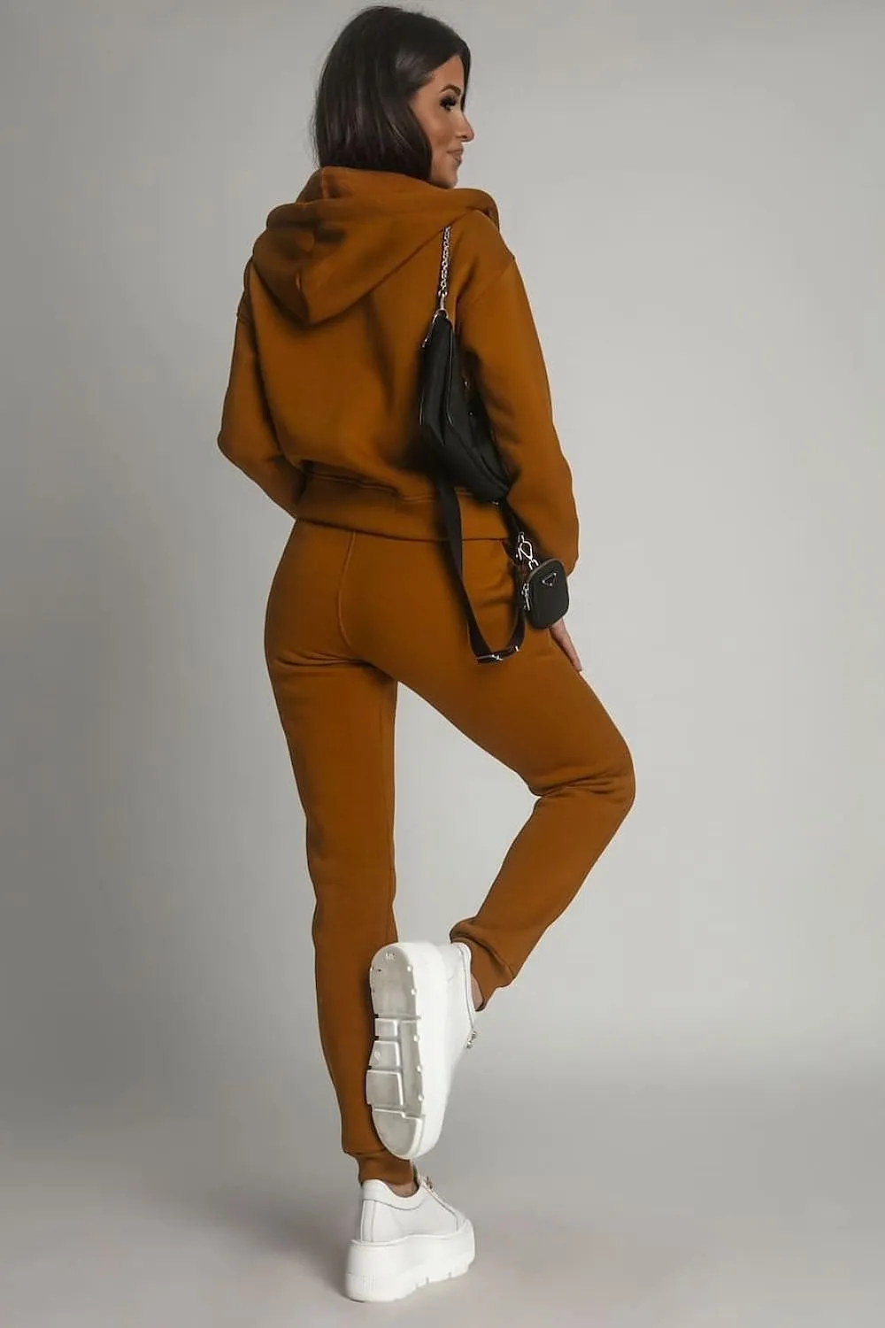 Unbuttoned tracksuit elastic waistband