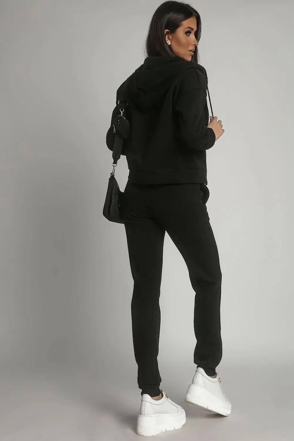 Unbuttoned tracksuit elastic waistband
