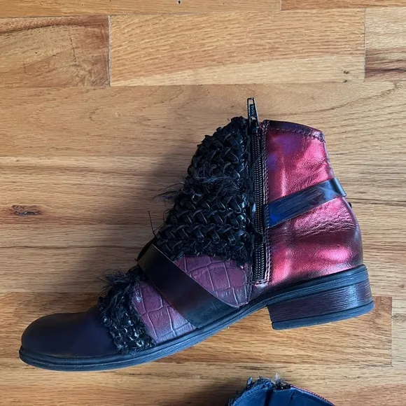 UNITY IN DIVERSITY Lauper Mixed Media Boots 37