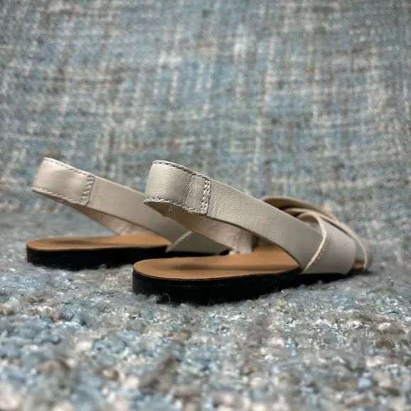 Vagabond Shoemakers Tia Leather Twist Slingback Sandals in Off-White