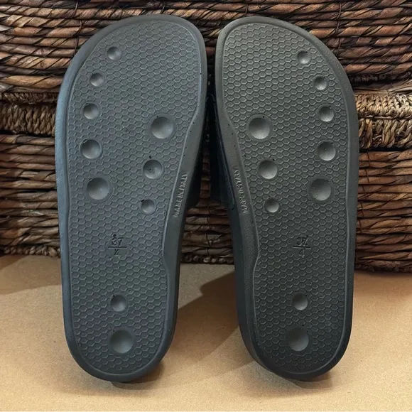 VALENTINO BY MARIO VALENTINO Leather Logo  Slide Sandals   Size 37