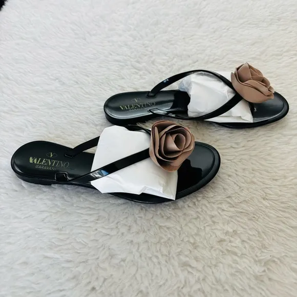 Valentino Garavani Rose Black and Brown Thong Flip Flops Sandals size EU 38