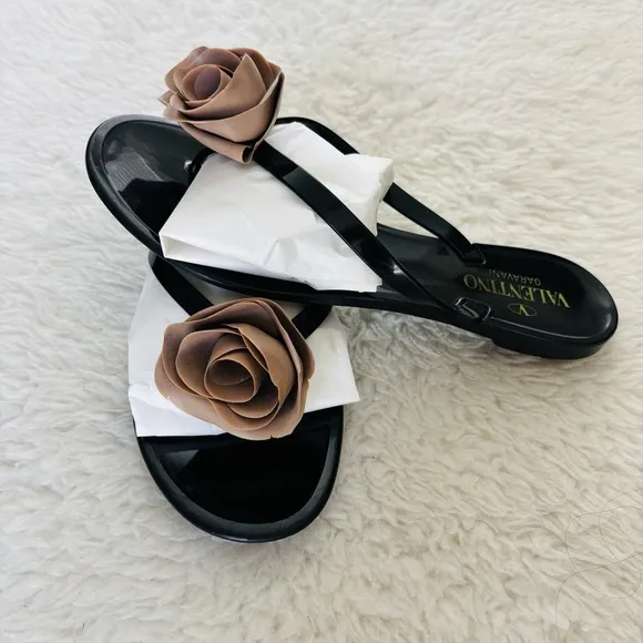 Valentino Garavani Rose Black and Brown Thong Flip Flops Sandals size EU 38
