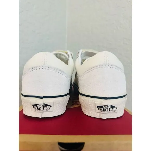 VANS Old Skool V Pro Sneaker (Women), Size 8.5, Beige/Marshmallow, Classic NWT