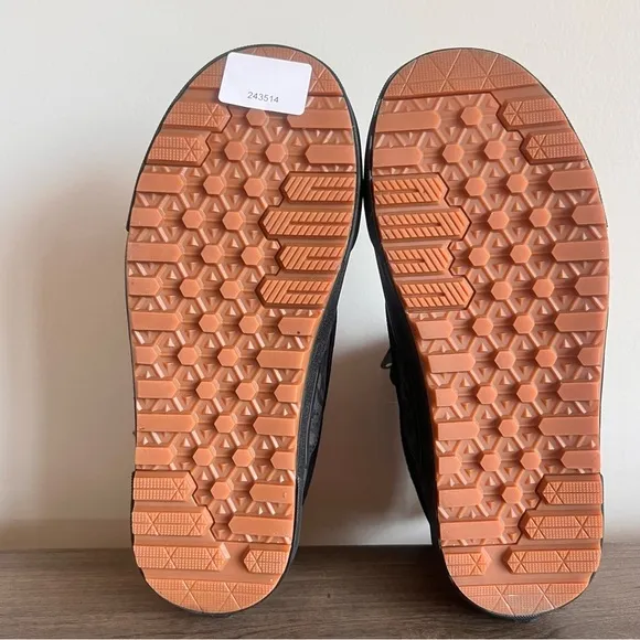 VANS Sk8-Hi MTE-2 Waterproof Unisex Shoe Size 8 or 6.5 #665