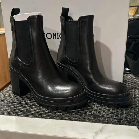 Veronica Beard Ankle Boots-Winnie, Black LE;Size 6