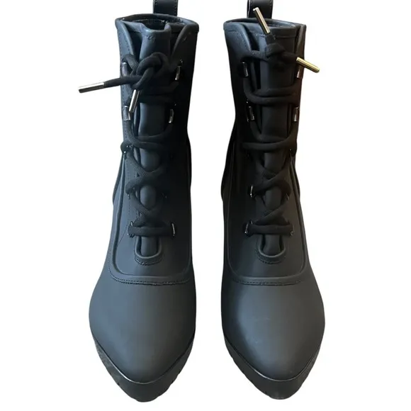 Veronica Beard Charley Coated Leather Lace-Up Bootie - Womans Size 39.5 Italy