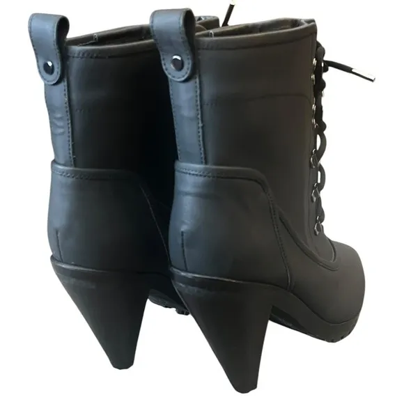 Veronica Beard Charley Coated Leather Lace-Up Bootie - Womans Size 39.5 Italy