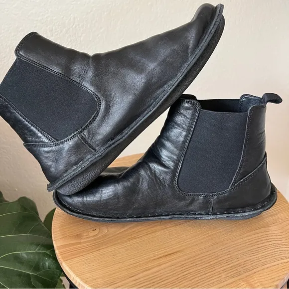 Viba Helsinki Chelsea Boot Men’s 10 Proto Black