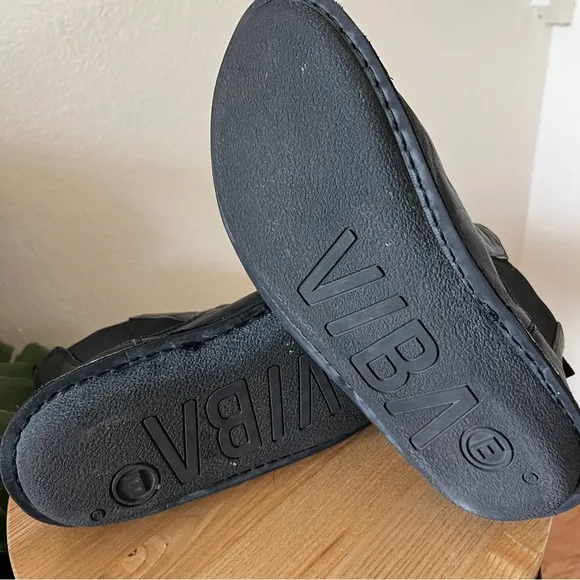 Viba Helsinki Chelsea Boot Men’s 10 Proto Black