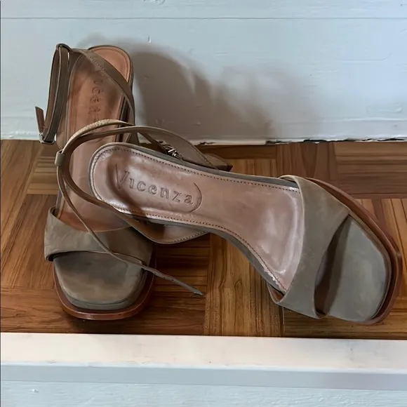 Vicenza Tan Chunky Heel Suede Sandals with Ankle Strap Size 8