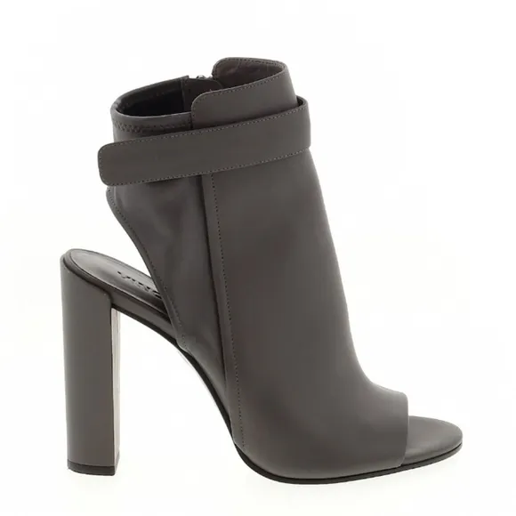 𝅺VINCE ankle boots
