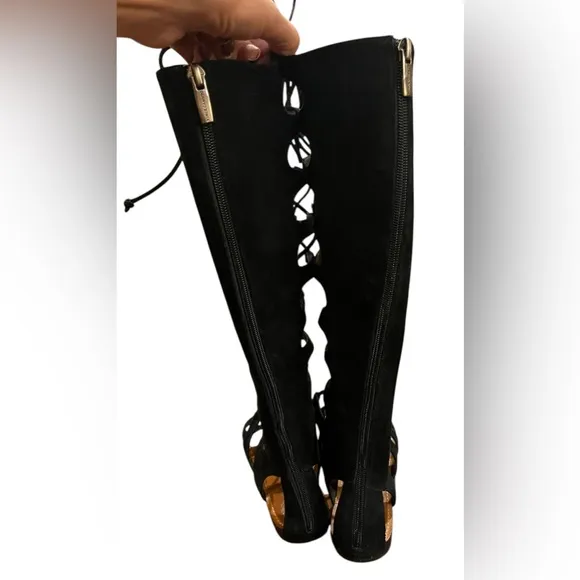 Vince Camuto gladiator knee high sandals. Natural suede leather. Black, size 8.5