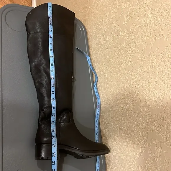 Vince Camuto Jorshie2 Wide Calf Tall Black Leather Boots Size 7M (EU 37.5)