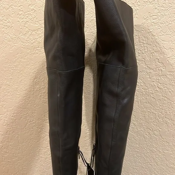 Vince Camuto Jorshie2 Wide Calf Tall Black Leather Boots Size 7M (EU 37.5)