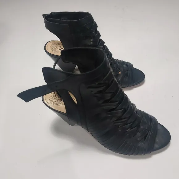 Vince Camuto Ladies Black Leather Sandals Size 9M