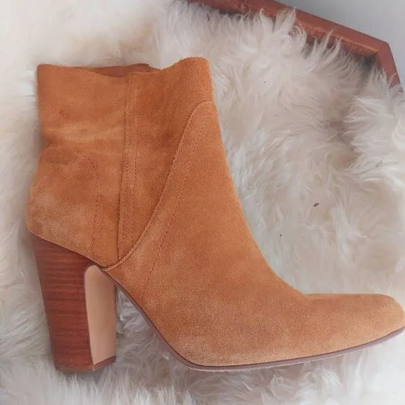 Vince Camuto Creestal Ankle Boots Suede Block Heel Tan Size 10 Booties