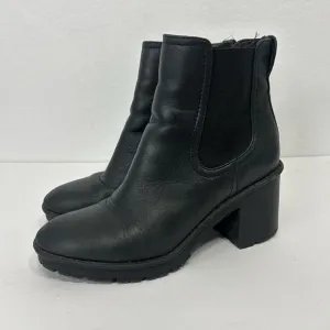 VINCE Henderson Black Weatherproof Leather Ankle Boots Womens 7M