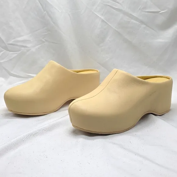 Vince Isa Clog Sandals Cypress Size 8.5