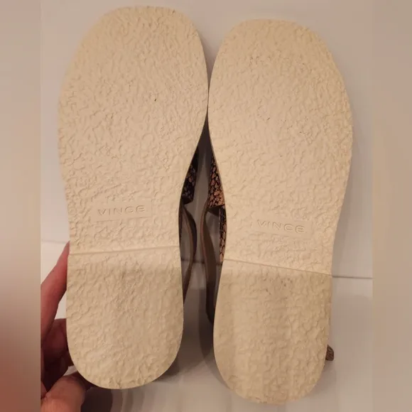 Vince Women's Morris Snakeskin Embossed Leather Thong Sandals Size 6