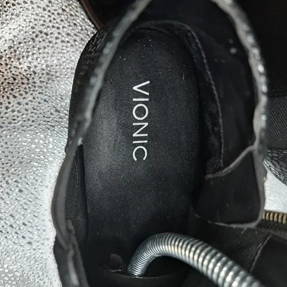 Vionic Black Leather Ankle Boots Woman's Size 9.5