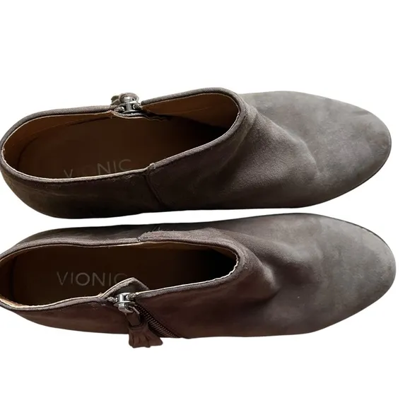 Vionic Serena Women’s Gray Leather Ankle Boots size 9