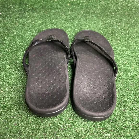 Vionic Tide Sandals Women's Size 11M Black Flip Flops - NEW