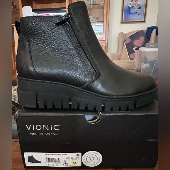 Vionic Uptown Sur Women's Comfortable Supportive Ankle Boot