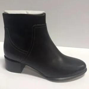 Vionic Women’s Kamryn, Chocolate Ankle Boots, Size 6M