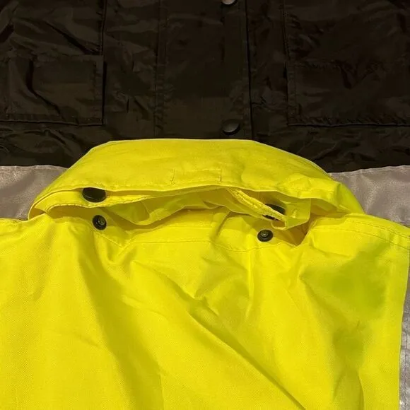 Visibility Enhanced Apparel 3M Scotchlite Waterproof Hidden Hood Jacket / Size L