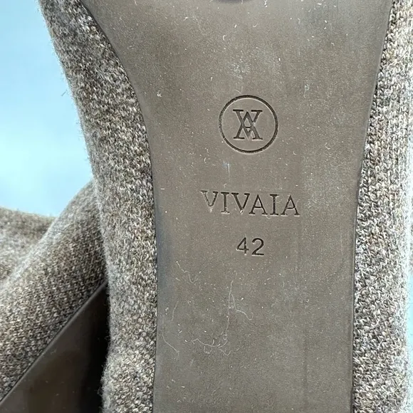 Vivaia Pointed-Toe Wool Ankle Heel Booties Size 42