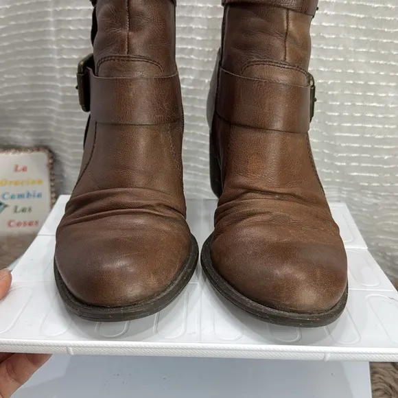 (W2) NAYA Virtue Women's Brown Supple Leather Ankle Buckle Boots Size 8 M
