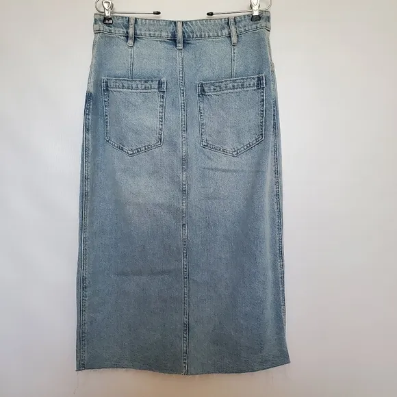 WE THE FREE DENIM SKIRT WOMENS SZ 8/10 'WILSHIRE' JEAN MIDI BLUE FRONT SLIT